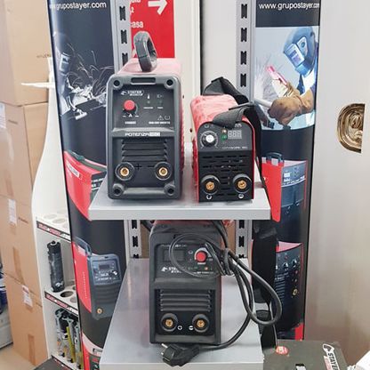 Protejas equipos de soldadura 