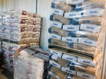 Protejas pilas de bultos 